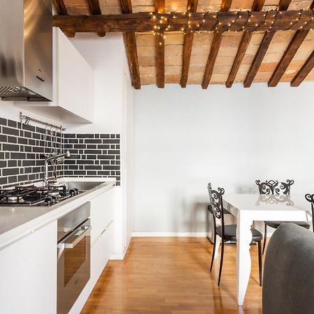 Pavone Centre Romantic Apartment Eksteriør bilde